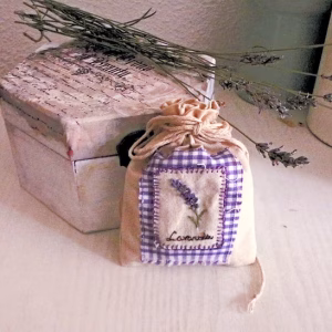 Saquito de Lavanda Artesanal - Línea "El jardín del alma"